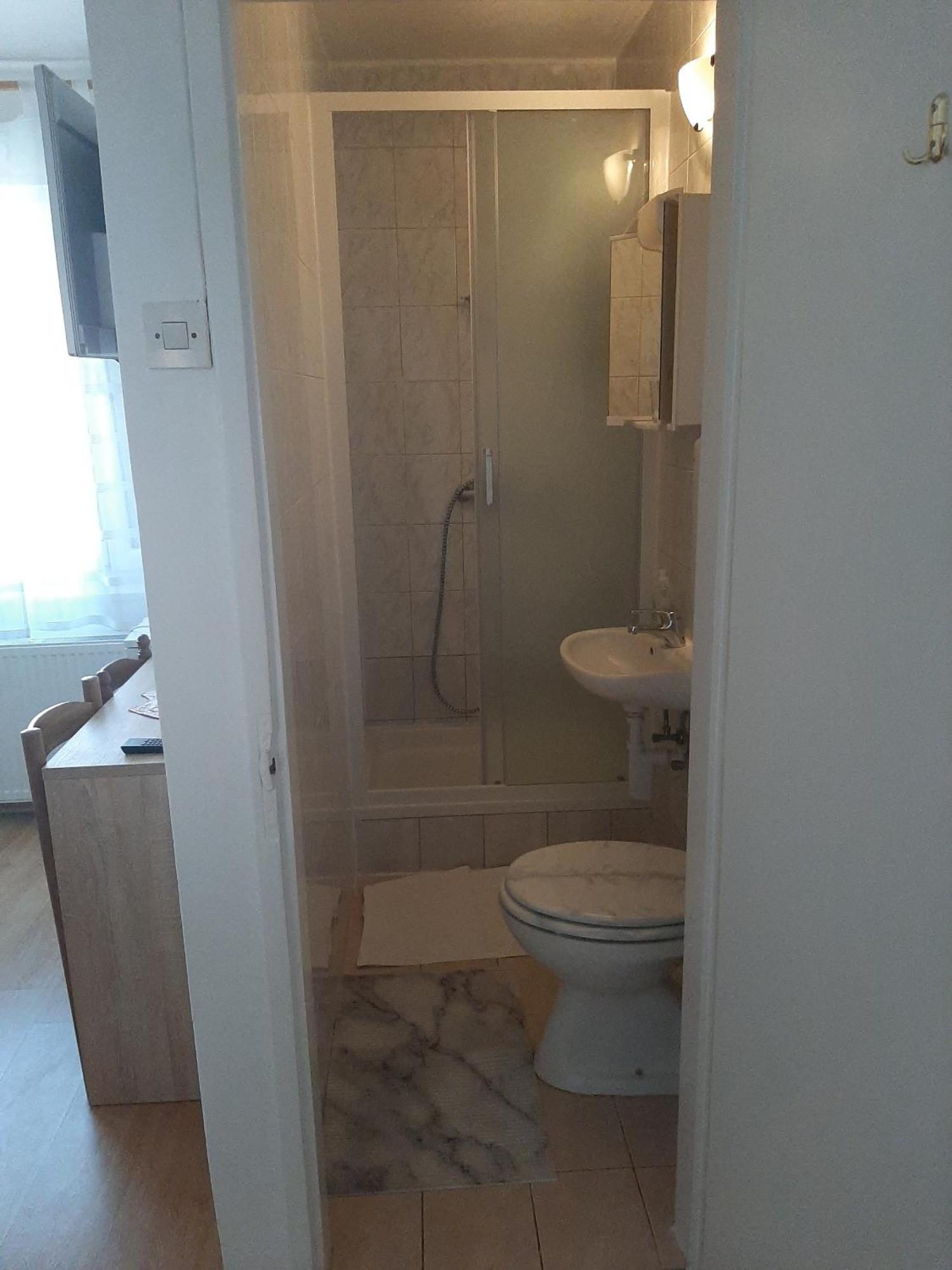 Apartments And Rooms With Parking Space Mali Losinj Bagian luar foto