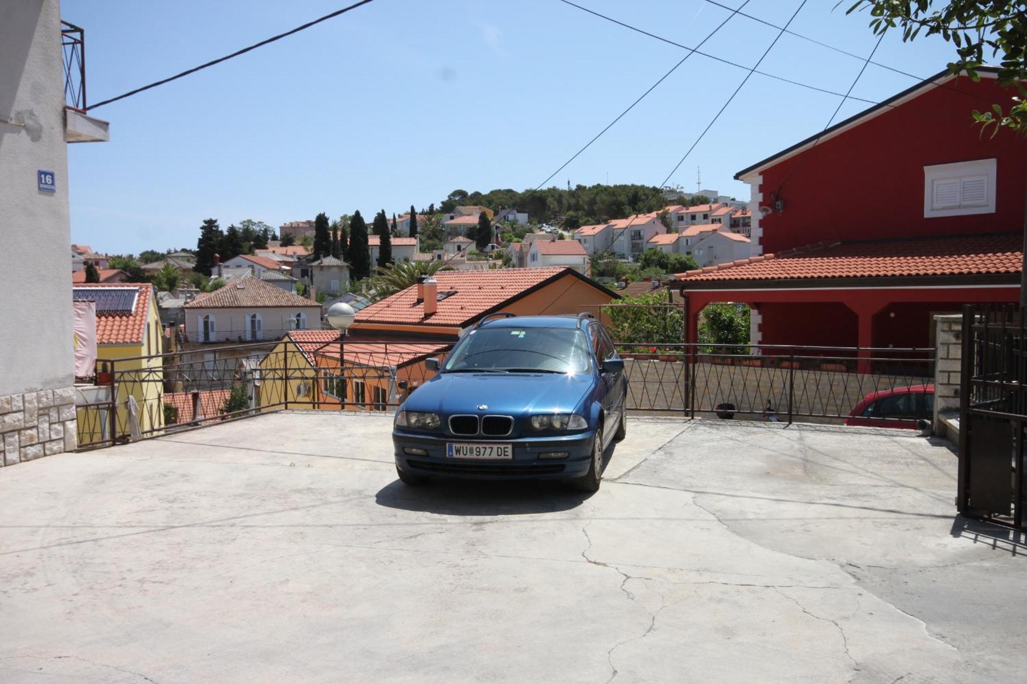 Apartments And Rooms With Parking Space Mali Losinj Bagian luar foto