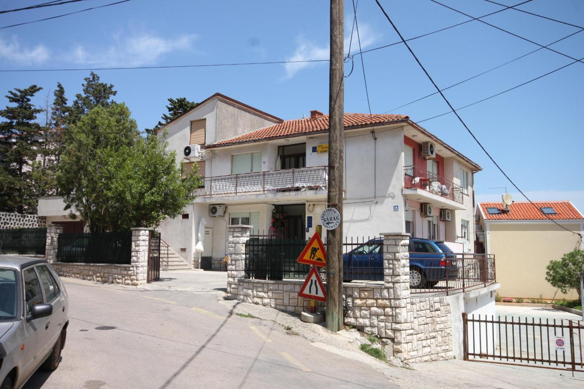 Apartments And Rooms With Parking Space Mali Losinj Bagian luar foto