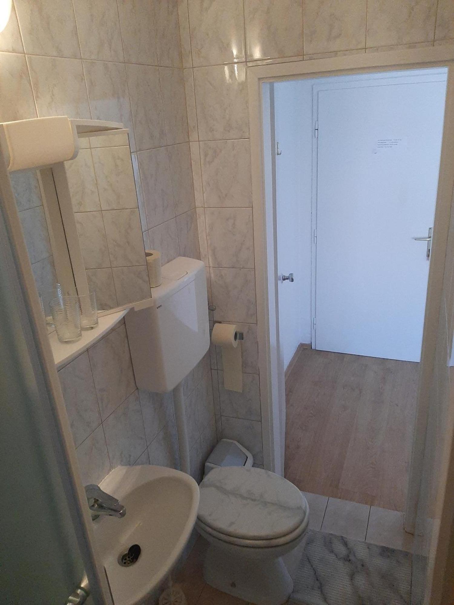 Apartments And Rooms With Parking Space Mali Losinj Ruang foto