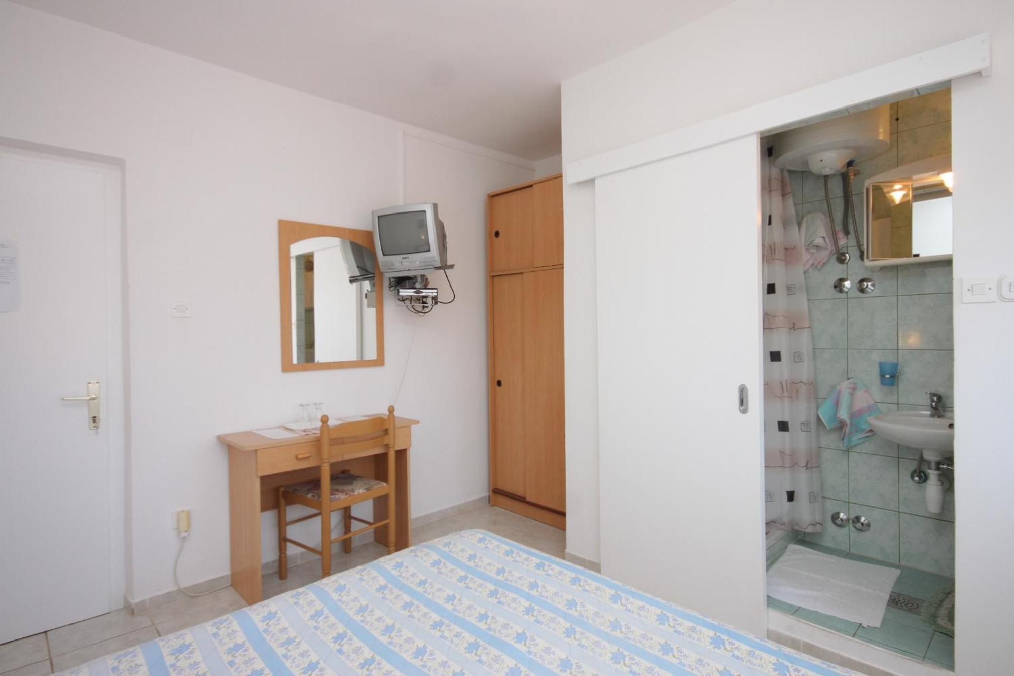 Apartments And Rooms With Parking Space Mali Losinj Ruang foto