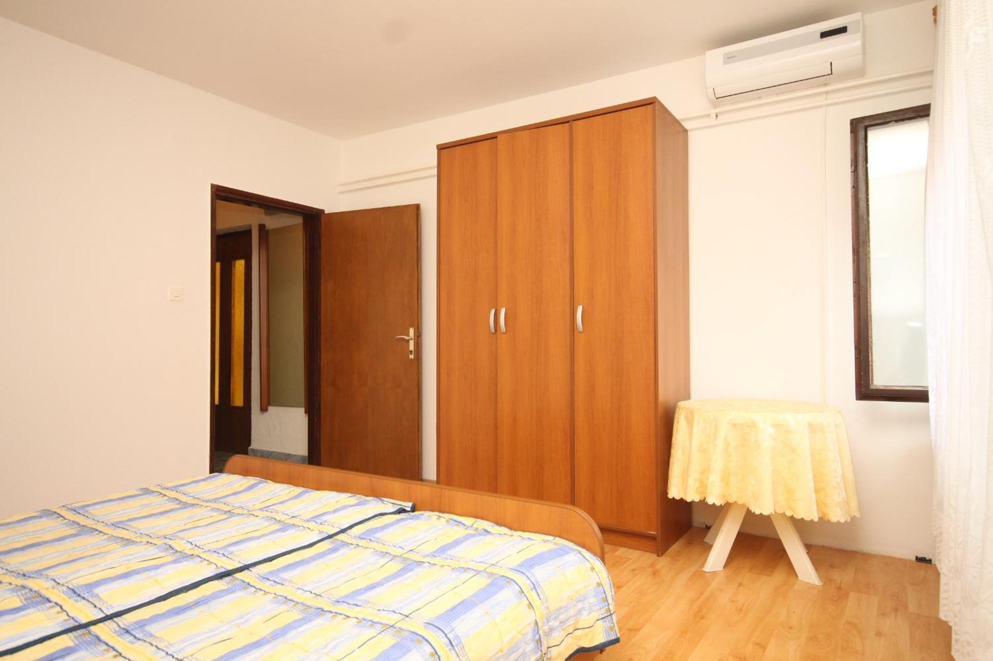 Apartments And Rooms With Parking Space Mali Losinj Ruang foto