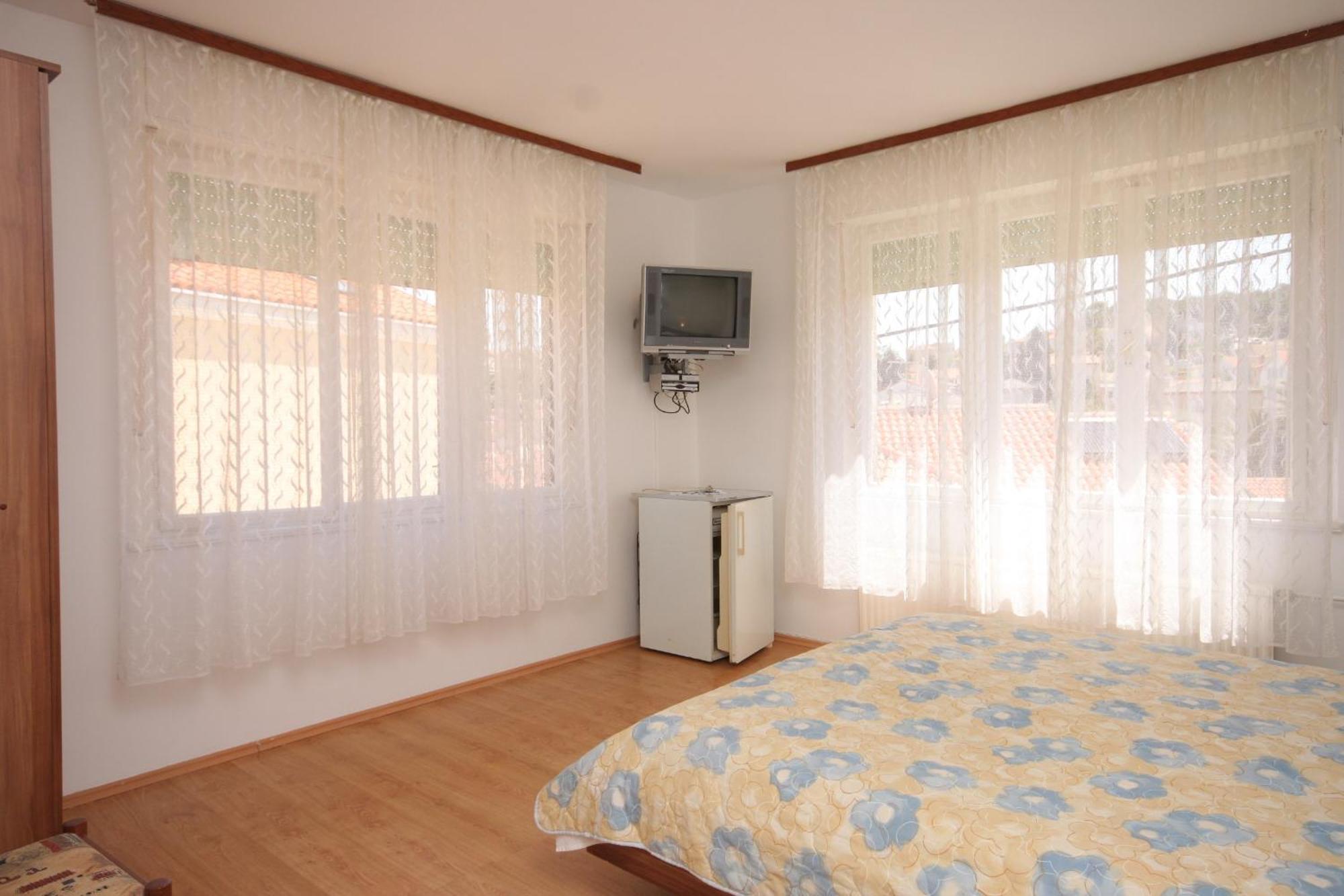 Apartments And Rooms With Parking Space Mali Losinj Ruang foto